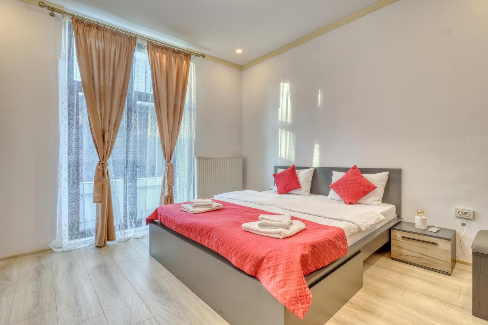 Muse Residence Downtown Bucarest Esterno foto